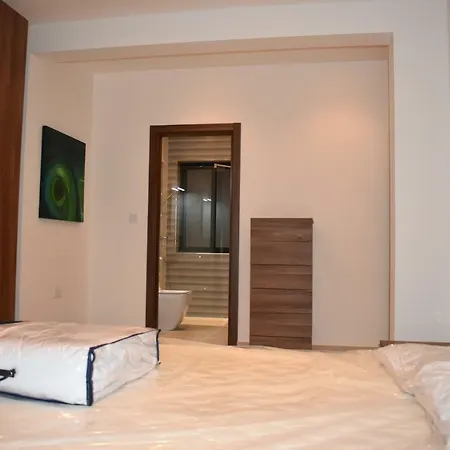 Private Double With Private Bathroom In Ta' Xbiex * Ta Xbiex