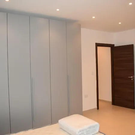 Habitación en casa particular Private Double With Private Bathroom In Ta' Xbiex