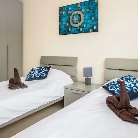 Private Double With Private Bathroom In Ta' Xbiex