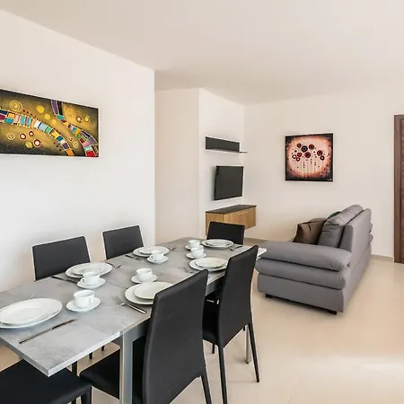 Private Double With Private Bathroom In Ta' Xbiex Ta Xbiex