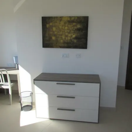 Private Double With Private Bathroom In Ta' Xbiex