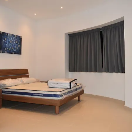 Privatunterkunft Private Double With Private Bathroom In Ta' Xbiex