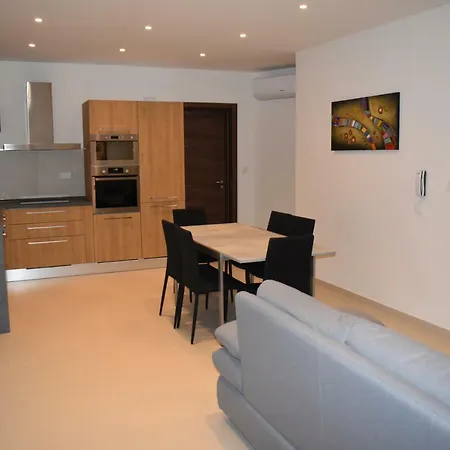 Privatunterkunft Private Double With Private Bathroom In Ta' Xbiex *