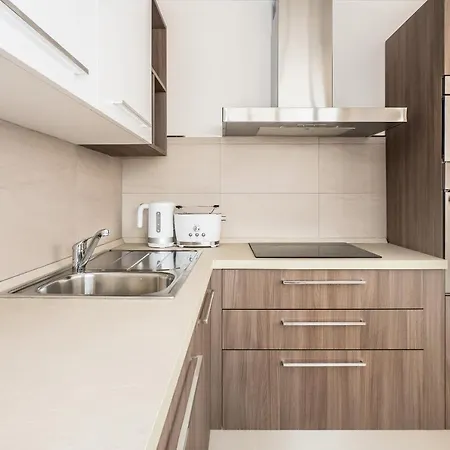 Private Double With Private Bathroom In Ta' Xbiex Privatunterkunft *
